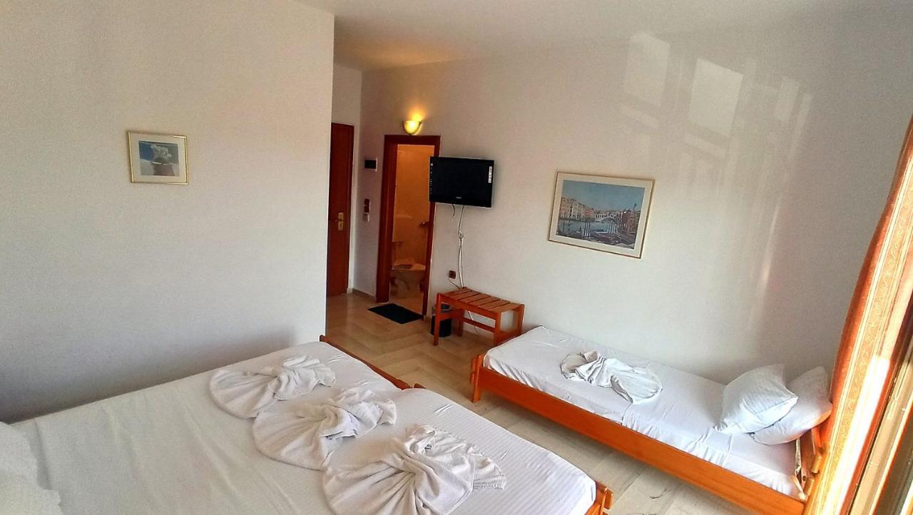 Denise Hotel Skopelos Exterior foto